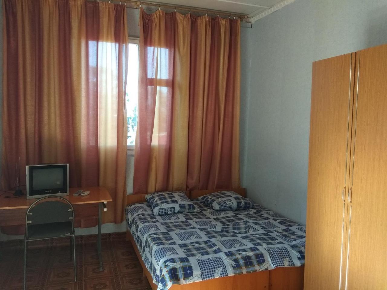 Guesthouse On Kabardinskaya 139A ガグラ エクステリア 写真